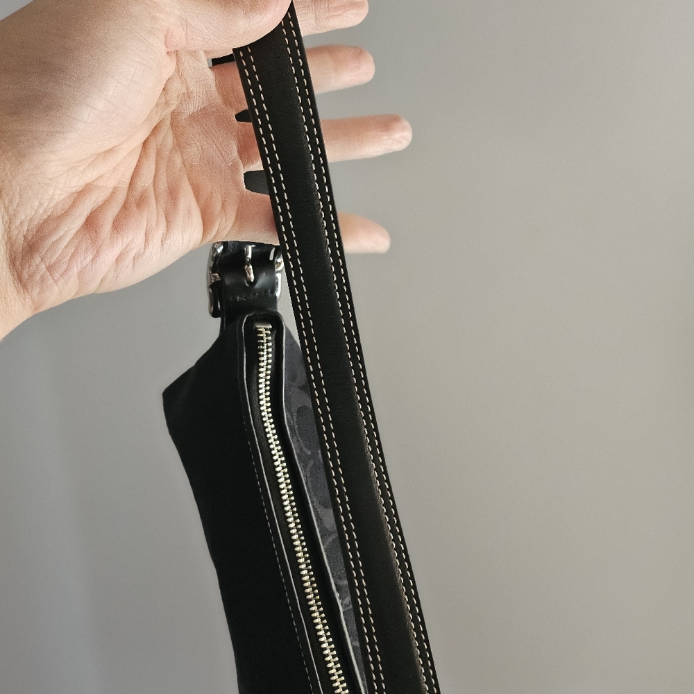 Coach Bag - Picture 3 of 4